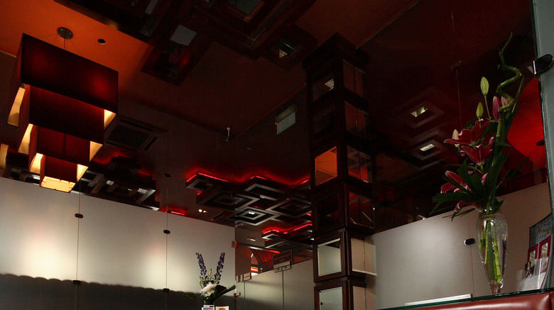<b>The Sir Thomas Hotel Lobby</b>. Images powered by <a href="https://www.leonardoworldwide.com/" title="Leonardo Worldwide" target="_blank">Leonardo</a>.