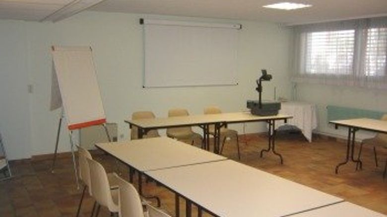 <b>Brit Hotel Cahors - Le France Meeting</b>. Images powered by <a href="https://www.leonardoworldwide.com/" title="Leonardo Worldwide" target="_blank">Leonardo</a>.