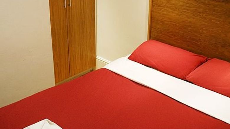 <b>Hyde Park Suites Room</b>. Images powered by <a href="https://www.leonardoworldwide.com/" title="Leonardo Worldwide" target="_blank">Leonardo</a>.