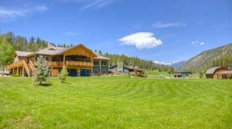 Rainbow Ranch Lodge Exterior