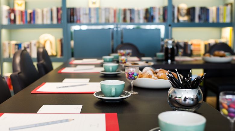<b>The Ampersand Hotel Meeting</b>. Images powered by <a href=https://www.travelagewest.com/Hotels/London/