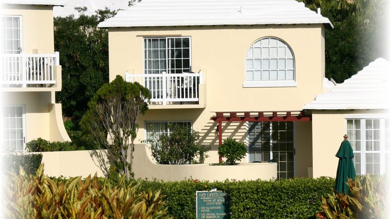 <b>The St George's Club Pool</b>. Images powered by <a href="https://www.leonardoworldwide.com/" title="Leonardo Worldwide" target="_blank">Leonardo</a>.