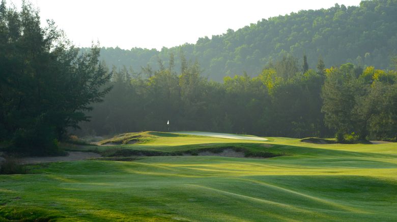 <b>Banyan Tree Lang Co Vietnam Golf</b>. Images powered by <a href="https://www.leonardoworldwide.com/" title="Leonardo Worldwide" target="_blank">Leonardo</a>.