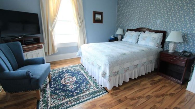 Harbourview Inn Room