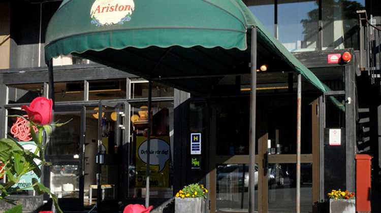 Ariston Hotel Exterior