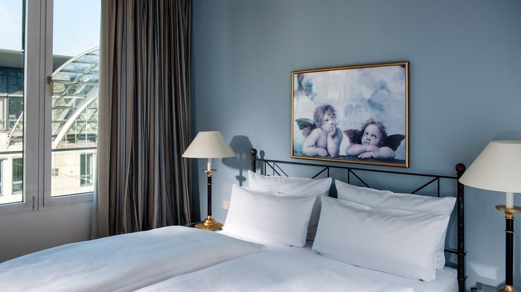 Hotel Elbflorenz Dresden Room