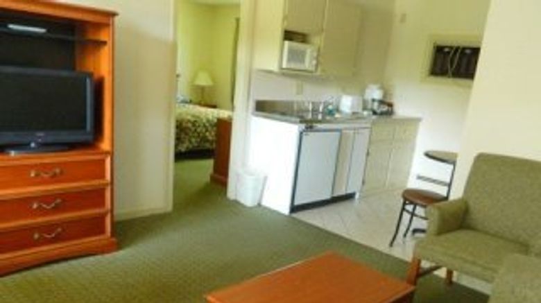<b>Towne Motel Suite</b>. Images powered by <a href="https://www.leonardoworldwide.com/" title="Leonardo Worldwide" target="_blank">Leonardo</a>.