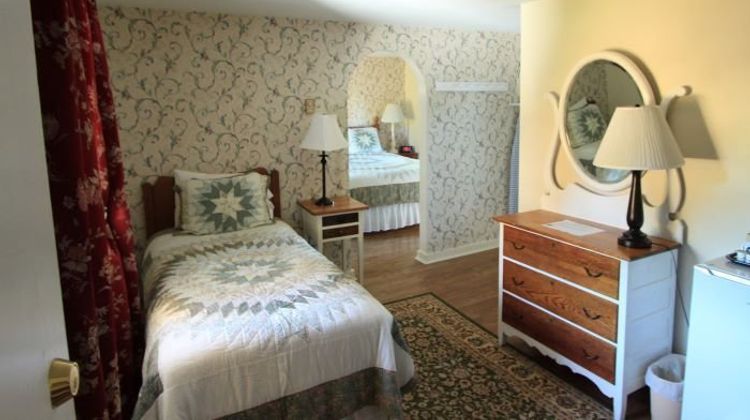 Harbourview Inn Room