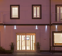 Hotel Card International Exterior