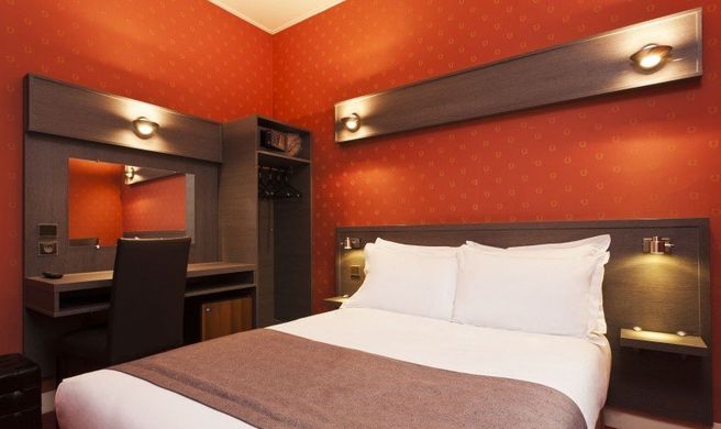 Hotel Home Latin Room