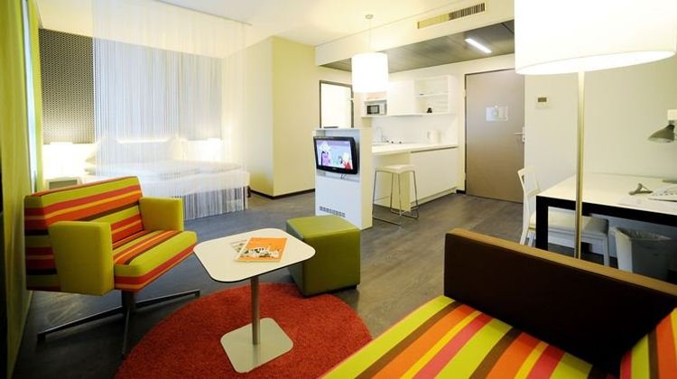 Harry's Home Linz Room