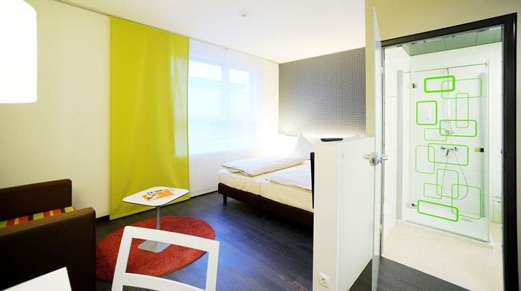Harry's Home Linz Room