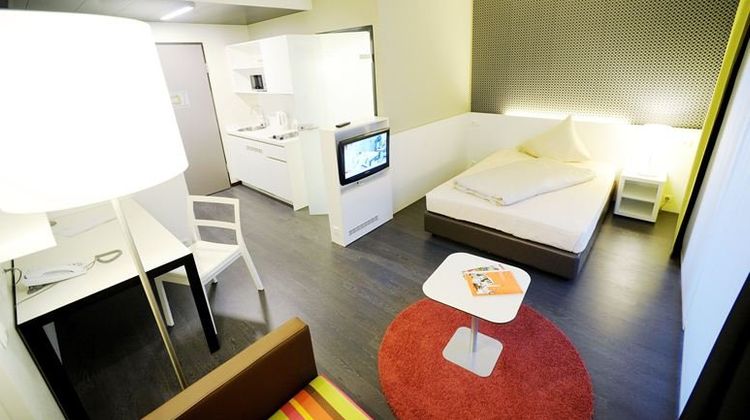 Harry's Home Linz Room