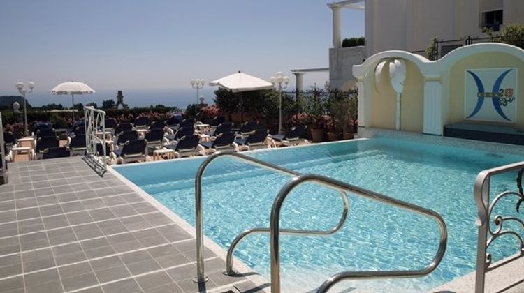 Sina Hotel Flora Pool