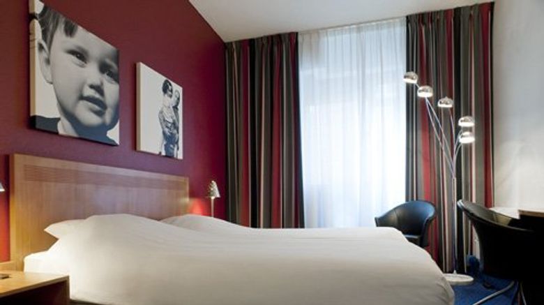 <b>Inntel Hotels Amsterdam Centre Room</b>. Images powered by <a href="https://www.leonardoworldwide.com/" title="Leonardo Worldwide" target="_blank">Leonardo</a>.