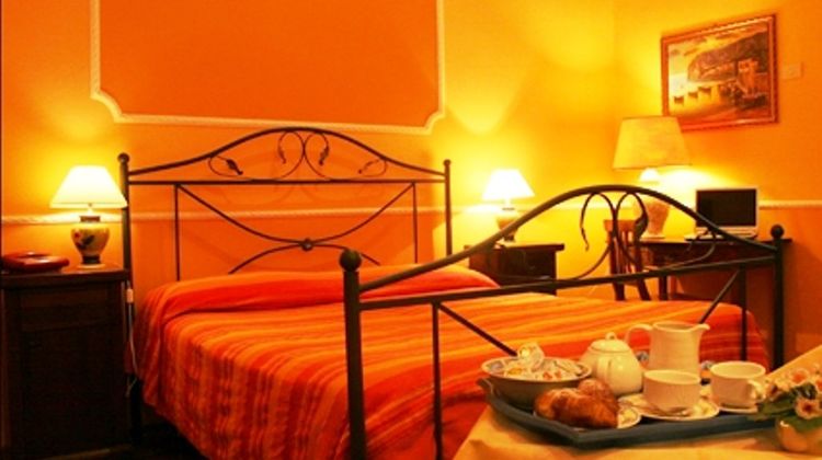 Hotel Ideal Room