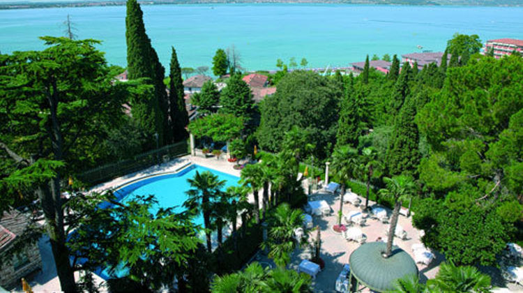 Villa Cortine Palace Hotel Exterior