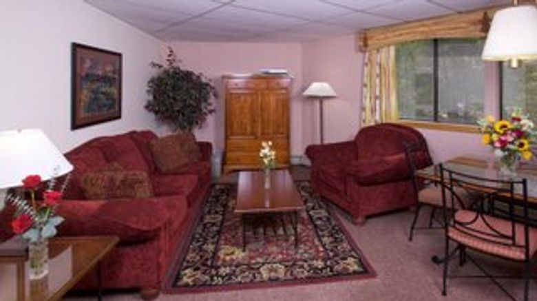 <b>Box Canyon Lodge & Hot Springs Room</b>. Images powered by <a href="https://www.leonardoworldwide.com/" title="Leonardo Worldwide" target="_blank">Leonardo</a>.