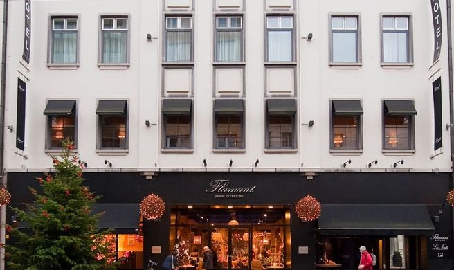 Les Nuits Hotel Exterior
