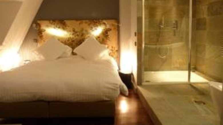 <b>Hotel Rohan Room</b>. Images powered by <a href="https://www.leonardoworldwide.com/" title="Leonardo Worldwide" target="_blank">Leonardo</a>.