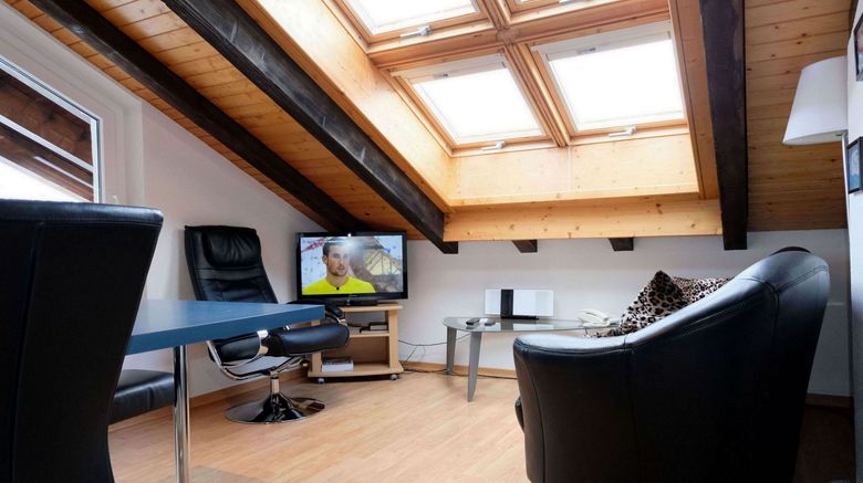 <b>Artist Apartments & Hotel Garni Room</b>. Images powered by <a href="https://www.leonardoworldwide.com/" title="Leonardo Worldwide" target="_blank">Leonardo</a>.