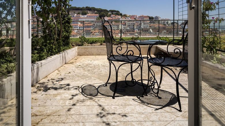 <b>Hotel do Chiado Room</b>. Images powered by <a href="https://www.leonardoworldwide.com/" title="Leonardo Worldwide" target="_blank">Leonardo</a>.
