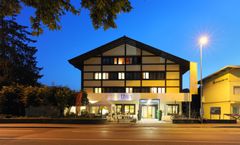 Alpha Hotel