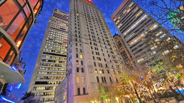 Magnolia Dallas Downtown Exterior