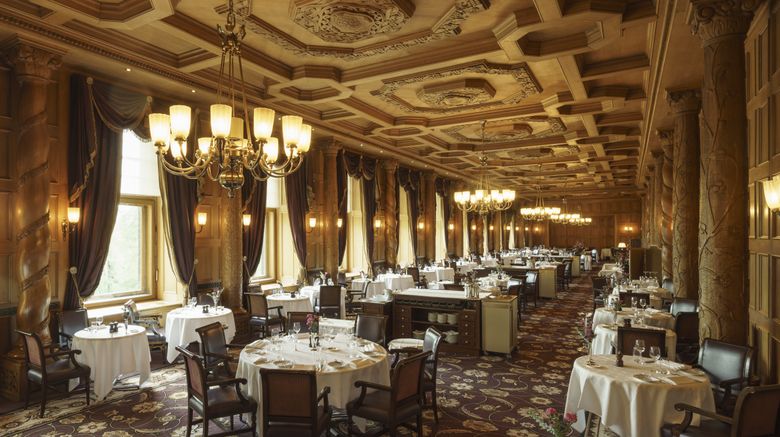 <b>Suvretta House Restaurant</b>. Images powered by <a href="https://www.leonardoworldwide.com/" title="Leonardo Worldwide" target="_blank">Leonardo</a>.