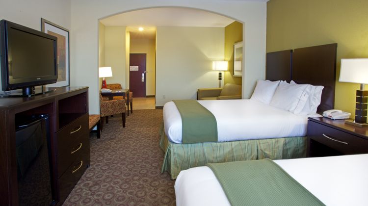 Holiday Inn Express & Suites Waller Suite