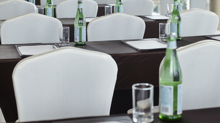 Fraser Residence Menteng Jakarta Meeting