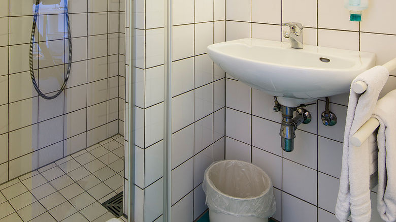 <b>Nibelungen Hof Hotel Room</b>. Images powered by <a href="https://www.leonardoworldwide.com/" title="Leonardo Worldwide" target="_blank">Leonardo</a>.