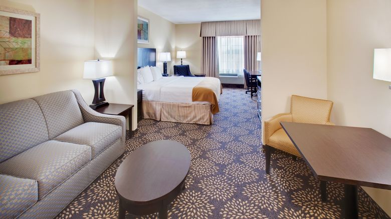 <b>Holiday Inn Express Hotel & Suites Suite</b>. Images powered by <a href="https://www.leonardoworldwide.com/" title="Leonardo Worldwide" target="_blank">Leonardo</a>.