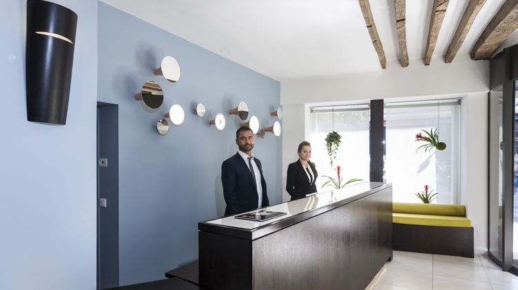 Hotel Duo Lobby