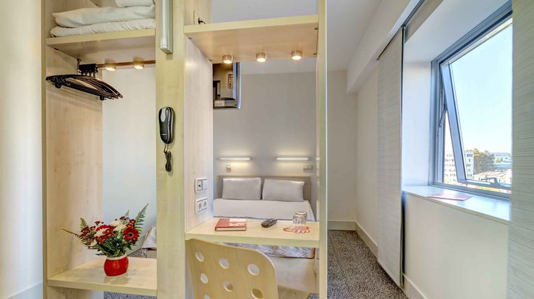 <b>Hello Hotels Room</b>. Images powered by <a href="https://www.leonardoworldwide.com/" title="Leonardo Worldwide" target="_blank">Leonardo</a>.
