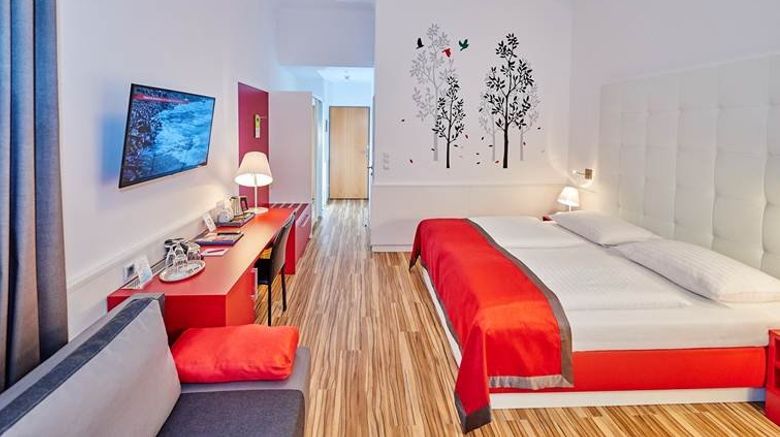 <b>Hotel Zipser Room</b>. Images powered by <a href="https://www.leonardoworldwide.com/" title="Leonardo Worldwide" target="_blank">Leonardo</a>.