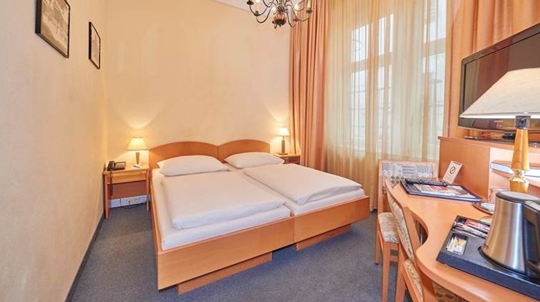 <b>Hotel Zipser Room</b>. Images powered by <a href="https://www.leonardoworldwide.com/" title="Leonardo Worldwide" target="_blank">Leonardo</a>.