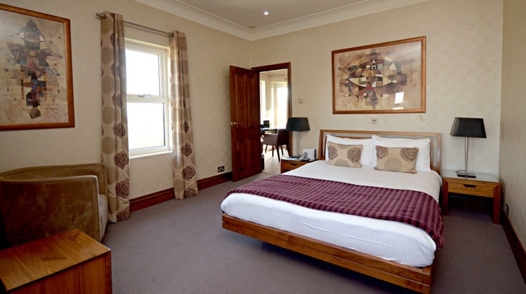 Thornton Hall Hotel & Spa Suite