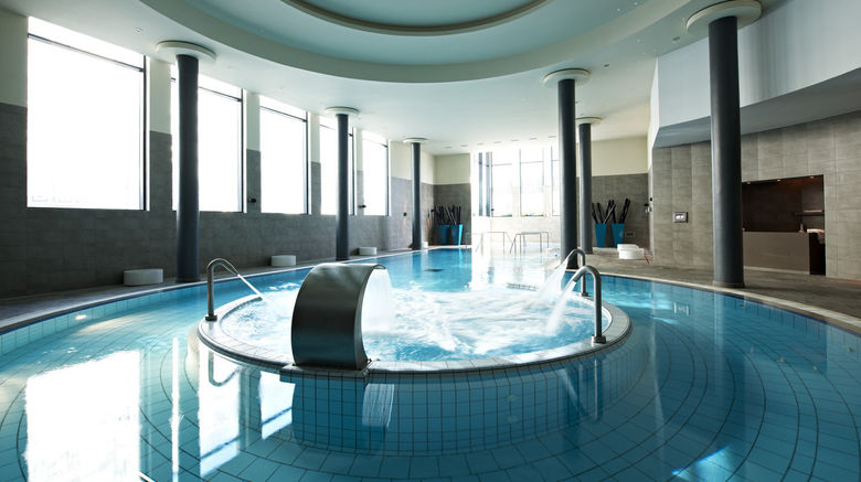 <b>Palacio Estoril Hotel, Golf & Wellnes Pool</b>. Images powered by <a href="https://www.leonardoworldwide.com/" title="Leonardo Worldwide" target="_blank">Leonardo</a>.