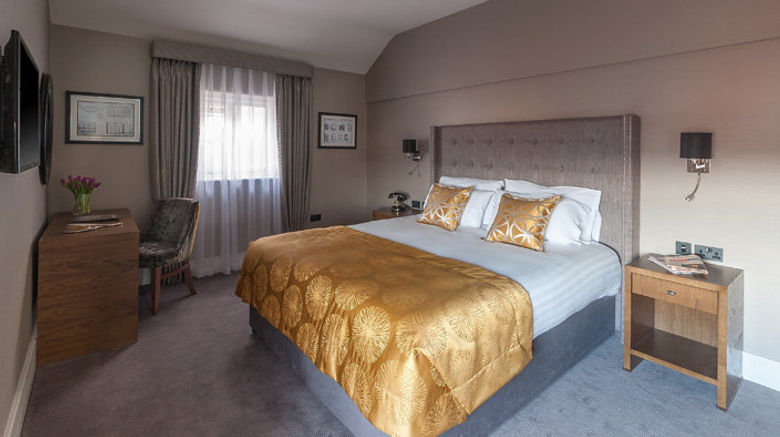 <b>Bishop's Gate Hotel Suite</b>. Images powered by <a href="https://www.leonardoworldwide.com/" title="Leonardo Worldwide" target="_blank">Leonardo</a>.
