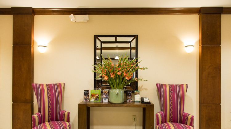 Staybridge Suites North Charleston Lobby