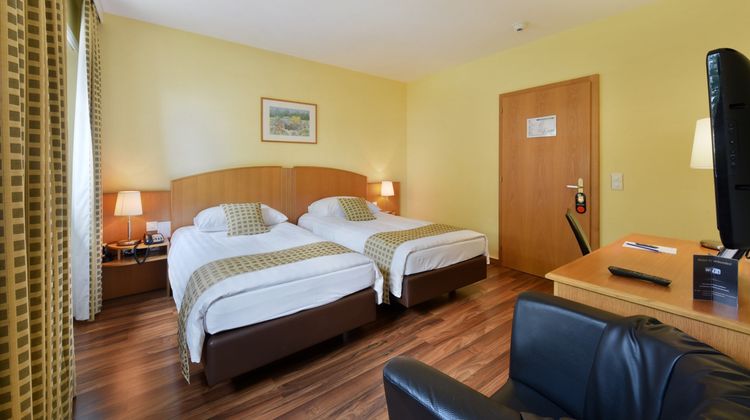 Hotel du Leman Room