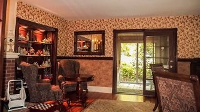 <b>Ogunquit River Inn, Ascend Collection Lobby</b>. Images powered by <a href="https://www.leonardoworldwide.com/" title="Leonardo Worldwide" target="_blank">Leonardo</a>.