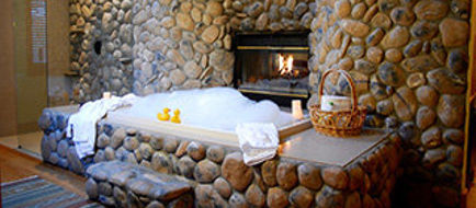 Romantic RiverSong Inn Exterior