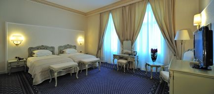 Grand Hotel Continental Room