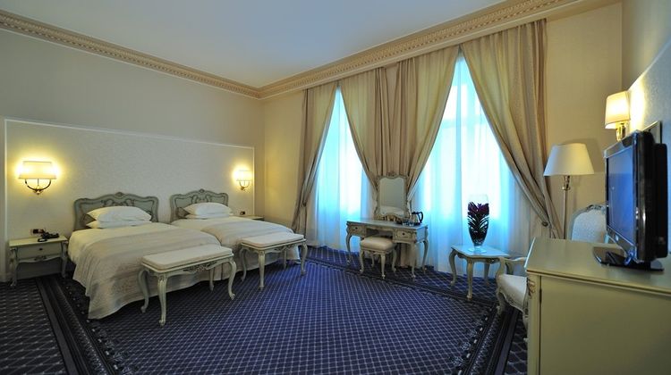 Grand Hotel Continental Room