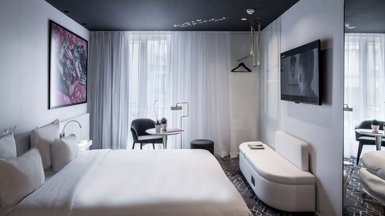 <b>Le General Hotel Room</b>. Images powered by <a href="https://www.leonardoworldwide.com/" title="Leonardo Worldwide" target="_blank">Leonardo</a>.