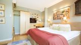 Lady Hamilton Hotel Room