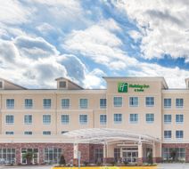 Holiday Inn & Suites Lafayette North Exterior