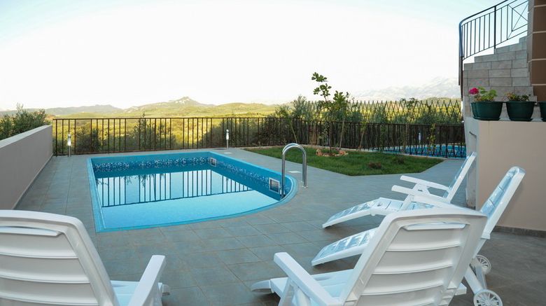 <b>Arion Luxury Villas Pool</b>. Images powered by <a href="https://www.leonardoworldwide.com/" title="Leonardo Worldwide" target="_blank">Leonardo</a>.